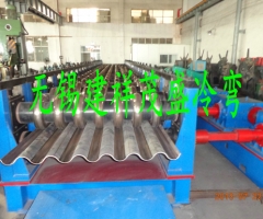宜興波紋膜板弧型波成型機(jī)