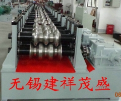 宜興三波護(hù)欄板成型設(shè)備