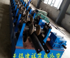 宜興兩波護(hù)欄板成型設(shè)備
