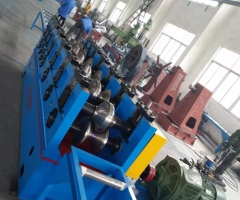 宜興護(hù)欄板矯正機(jī)設(shè)備